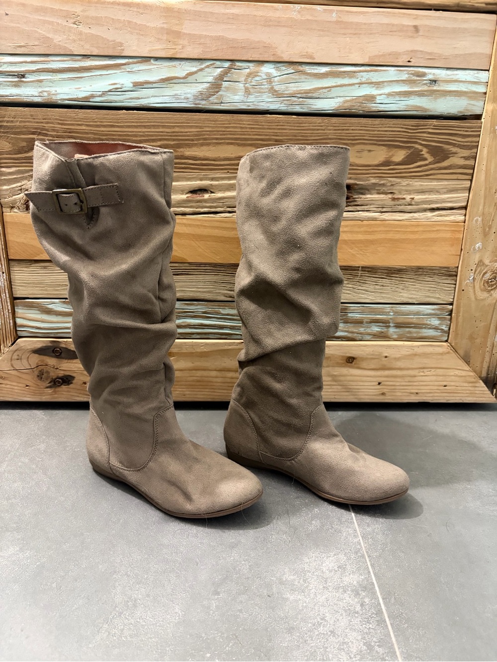 Trend Report Taupe Slouch Knee High Boots Buckle Size 6.5